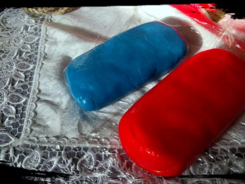 Ζαχαρόπαστα επικάλυψης. 