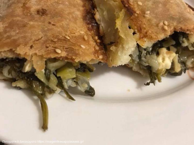 ΠΙΤΑ ΜΕ ΔΙΑΦΟΡΑ ΧΟΡΤΑ ΚΑΙ ΦΕΤΑ