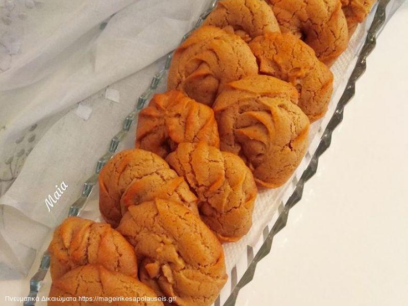 ΜΠΙΣΚΌΤΑ ΜΕ ΦΥΣΤΙΚΟΒΟΥΤΥΡΟ