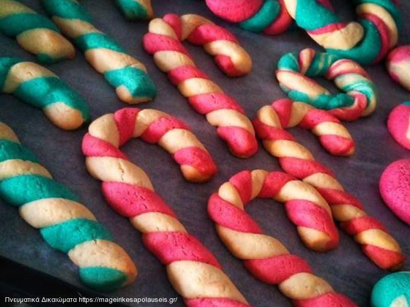 Πολύχρωμα χριστουγεννιάτικα μπισκότα