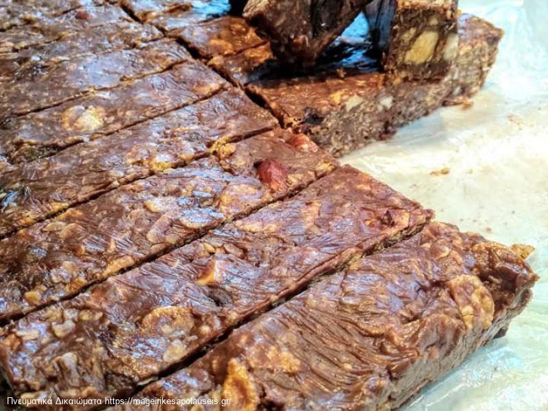 ΜΠΑΡΕΣ ΔΗΜΗΤΡΙΑΚΩΝ