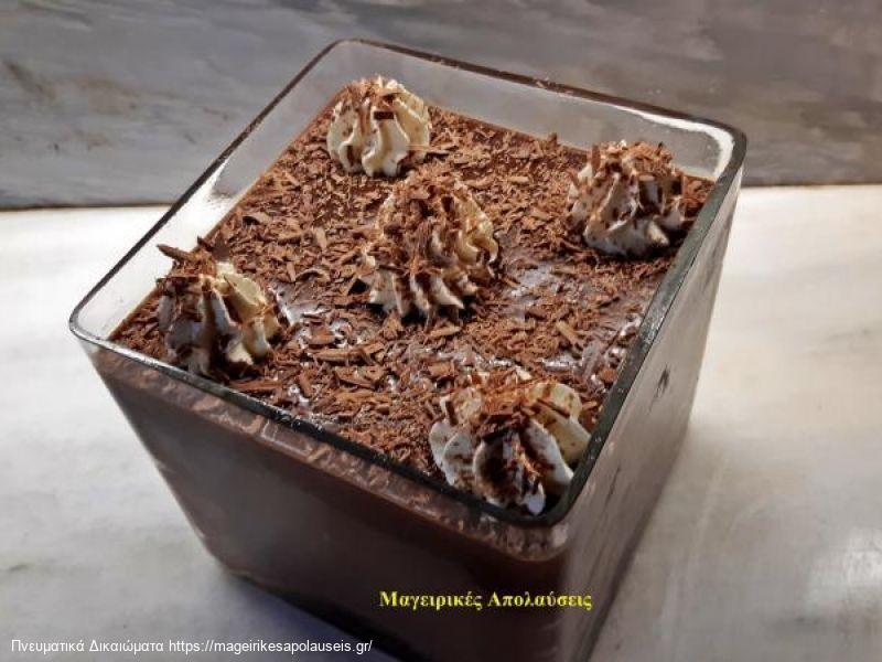 Προφιτερόλ με σουδάκια γεμιστά με κρέμα