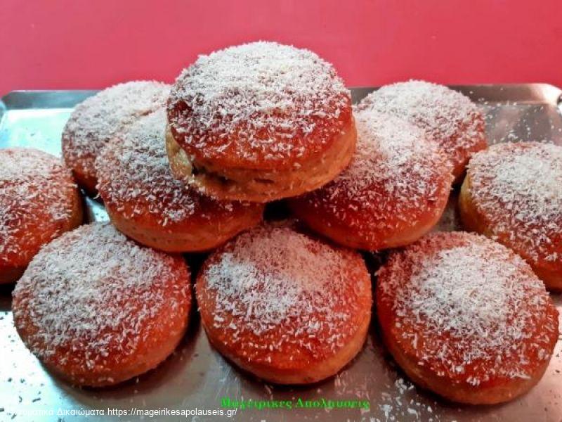 Ντόνατς φούρνου γεμιστά με πραλίνα . χωρίς μίξερ, χωρίς να φεύγει η γέμιση στο ταψί. 