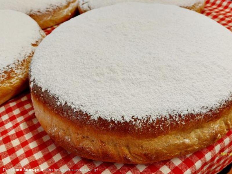 Άρτος ( αρτοκλασία ) αφράτος με γλυκάνισο