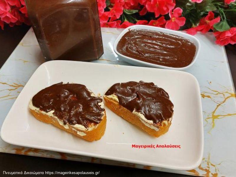 Φανταστική σπιτική πραλίνα φουντουκιού χωρίς σπορέλαια. (Μερέντα)