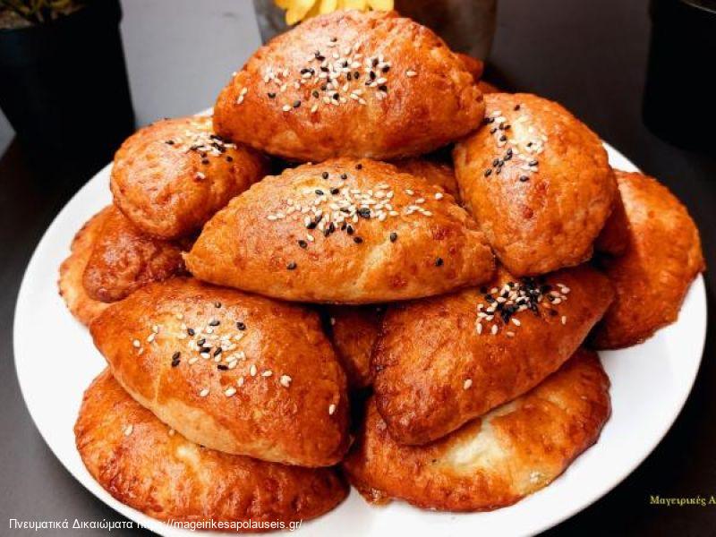 Τραγανά Τυροπιτάκια Κουρού