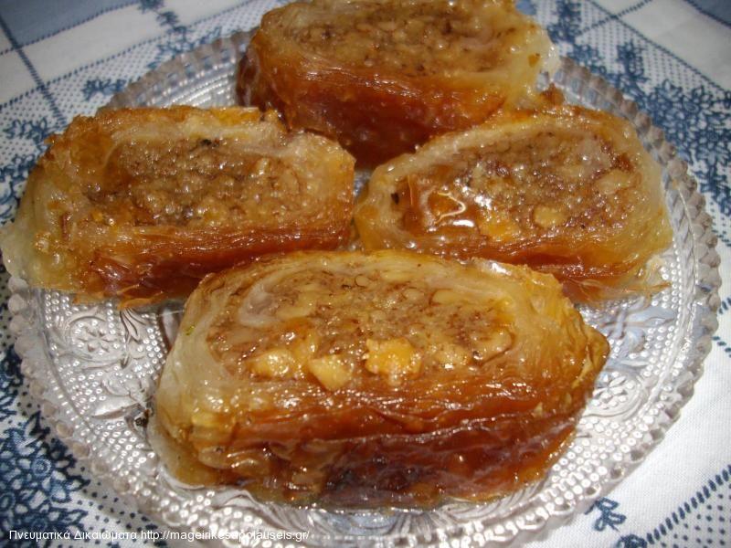 Τυλιχτός μπακλαβάς