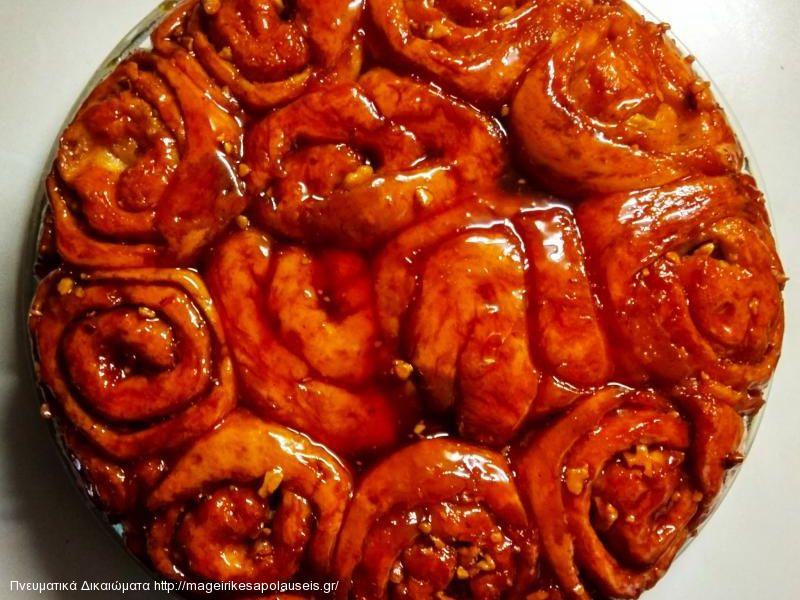 Τσουρέκι Ρουμανίας γεμιστό με καρύδια / Rosenkranz