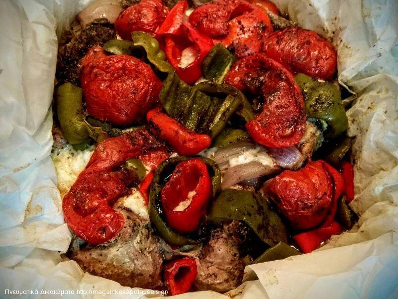 ΧΟΙΡΙΝΟ ΣΤΗΝ ΛΑΔΌΚΟΛΛΑ 