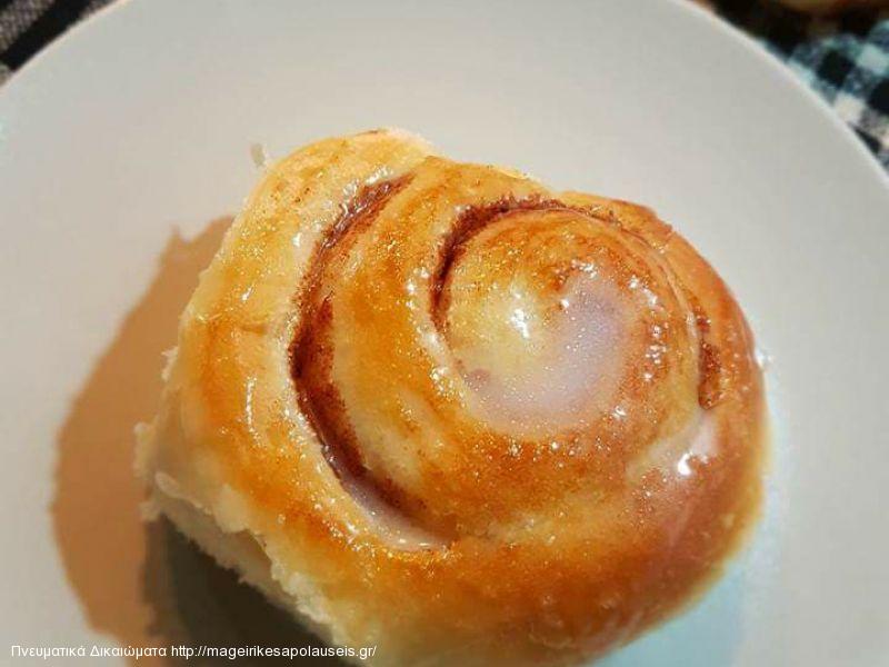 ΤΣΟΥΡΕΚΙ ΜΕ ΚΑΝΕΛΑ