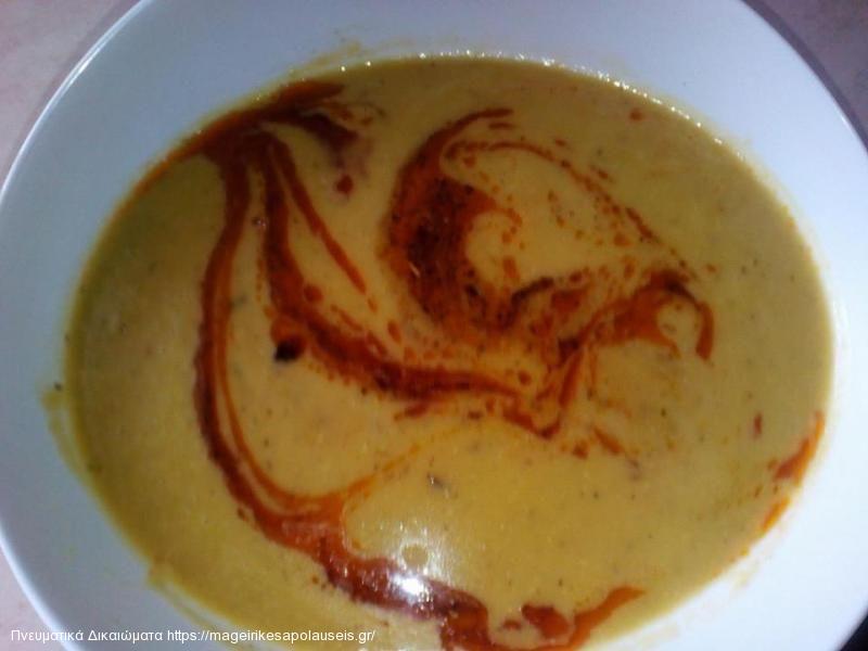 Κόκκινες φακές σούπα βελουτέ με σύβραση ελαιολάδου, δυόσμου και κόκκινου πιπεριού