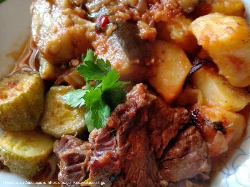 Μοσχαράκι στη γάστρα με λαχανικά και γέμιση από ιμάμ της Λίνας